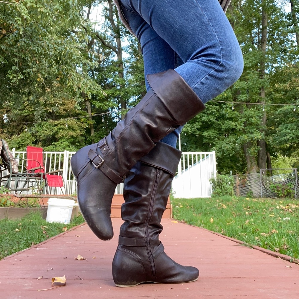 Brown Bass boots